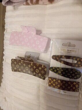 5 Pc Hair Clips, Monogram
